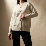 V Yaka Çift Cepli Ekru Oversize Hırka